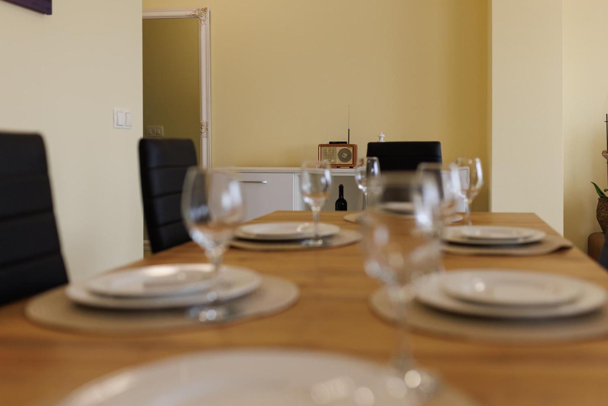 Apartman Maja Комарна Екстер'єр фото